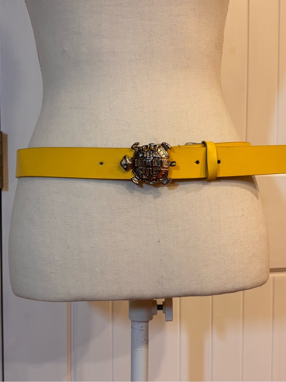 Vintage Y2K Another Line Yellow Leather Turtle Buckle Belt M